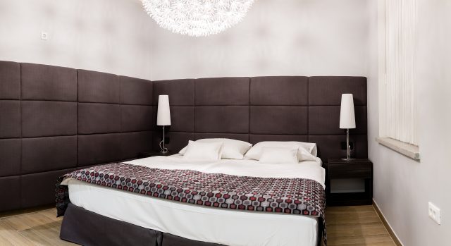 Room 102 / 103 / 202 / 203 (1-2 persons)