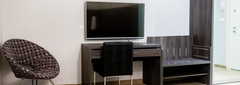 Room 203 (1-2 persons)